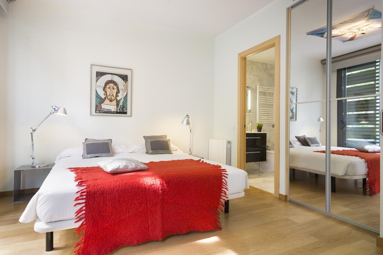 My Space Barcelona Pool City Center Экстерьер фото